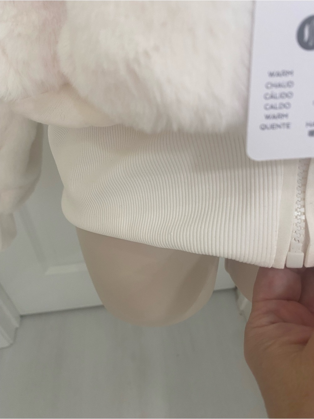 NWT ALO faux fur foxy ivory jacket removal hoodie - Picture 8 of 13